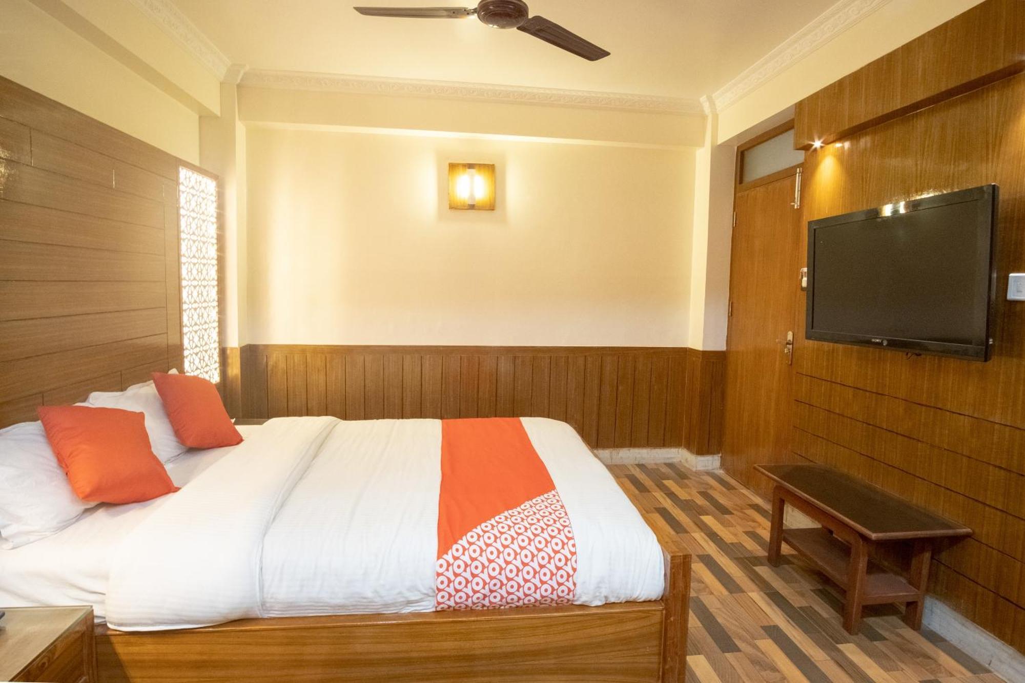 Oyo 304 Hotel Manama Balaju المظهر الخارجي الصورة