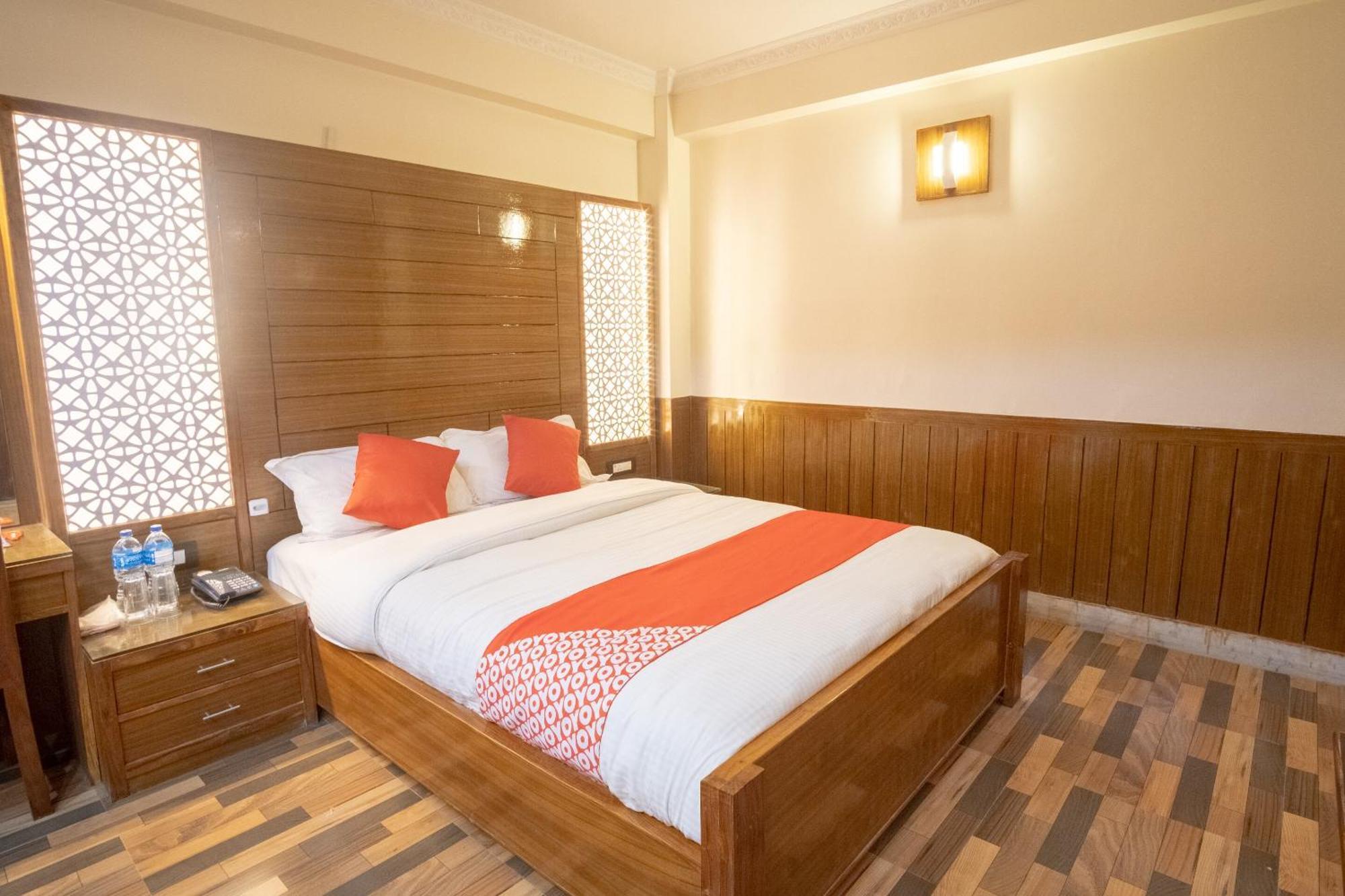 Oyo 304 Hotel Manama Balaju المظهر الخارجي الصورة