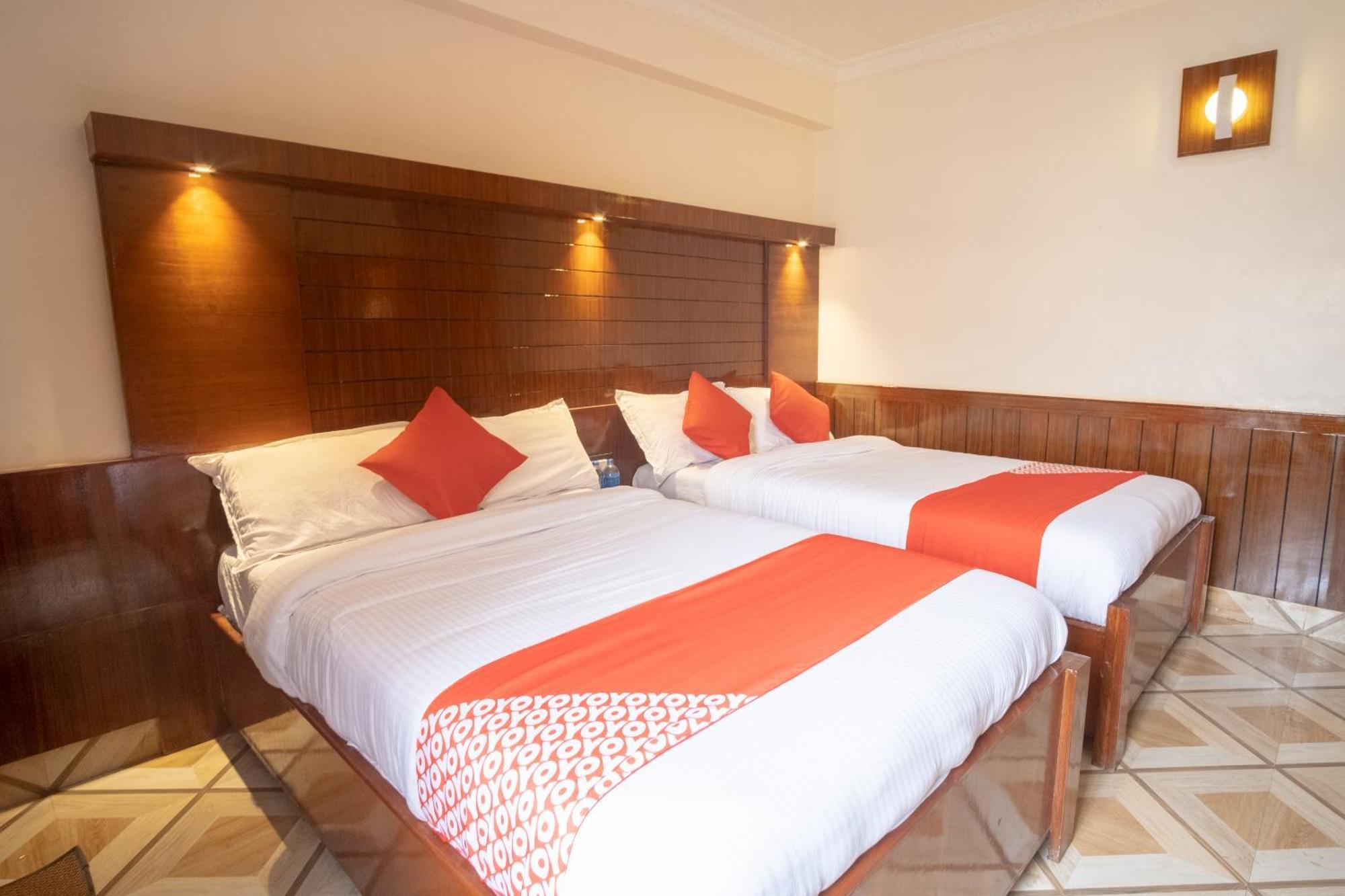 Oyo 304 Hotel Manama Balaju المظهر الخارجي الصورة