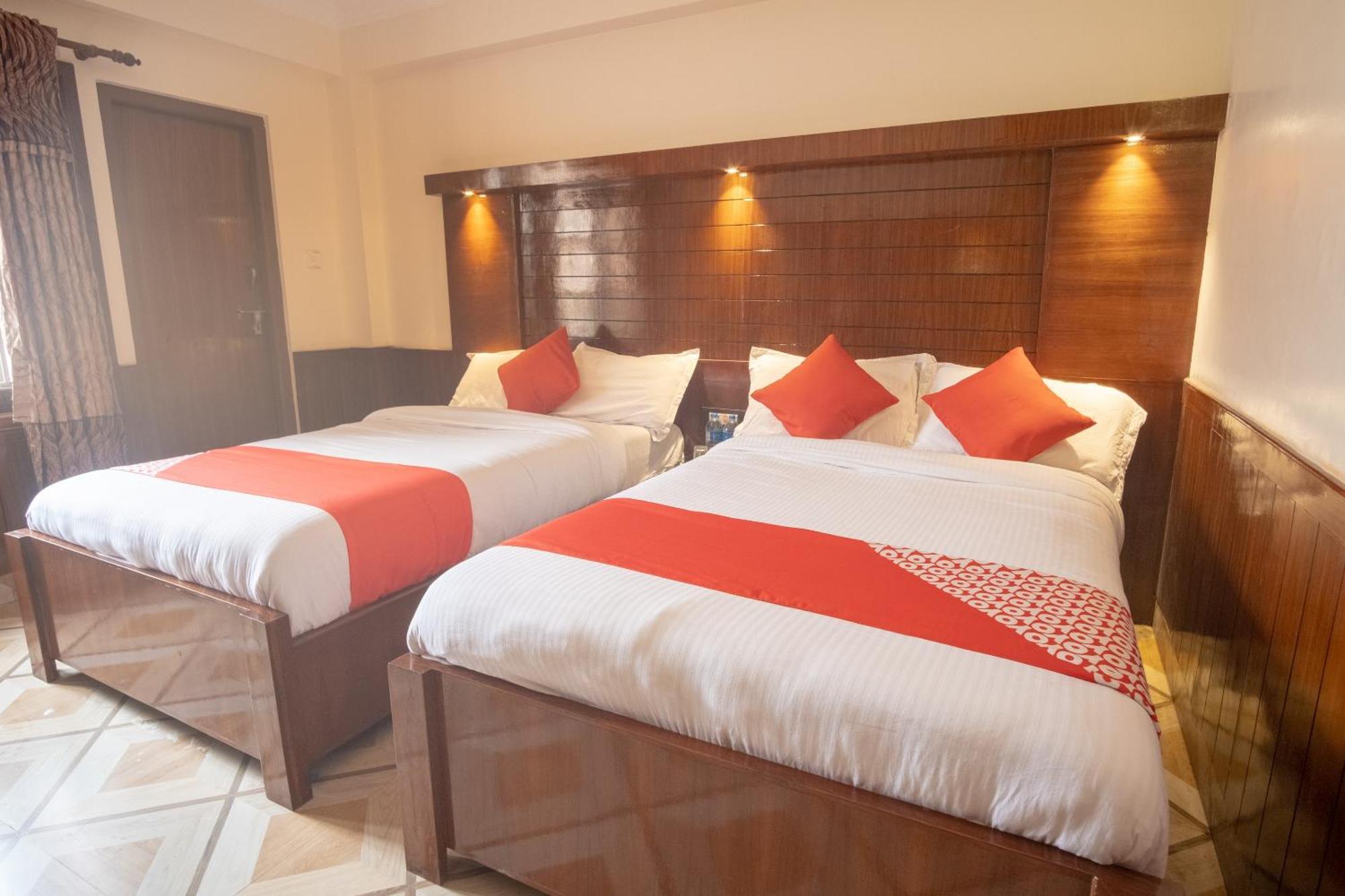 Oyo 304 Hotel Manama Balaju المظهر الخارجي الصورة
