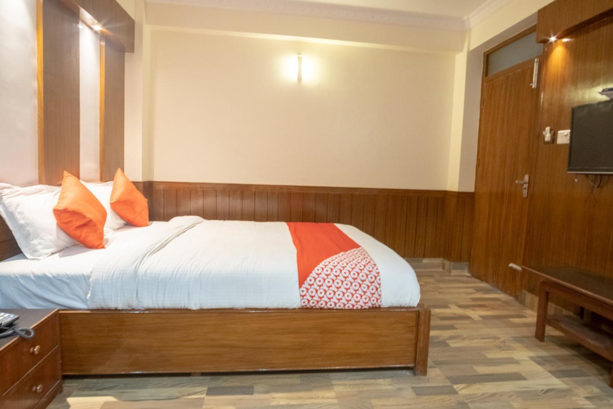 Oyo 304 Hotel Manama Balaju المظهر الخارجي الصورة