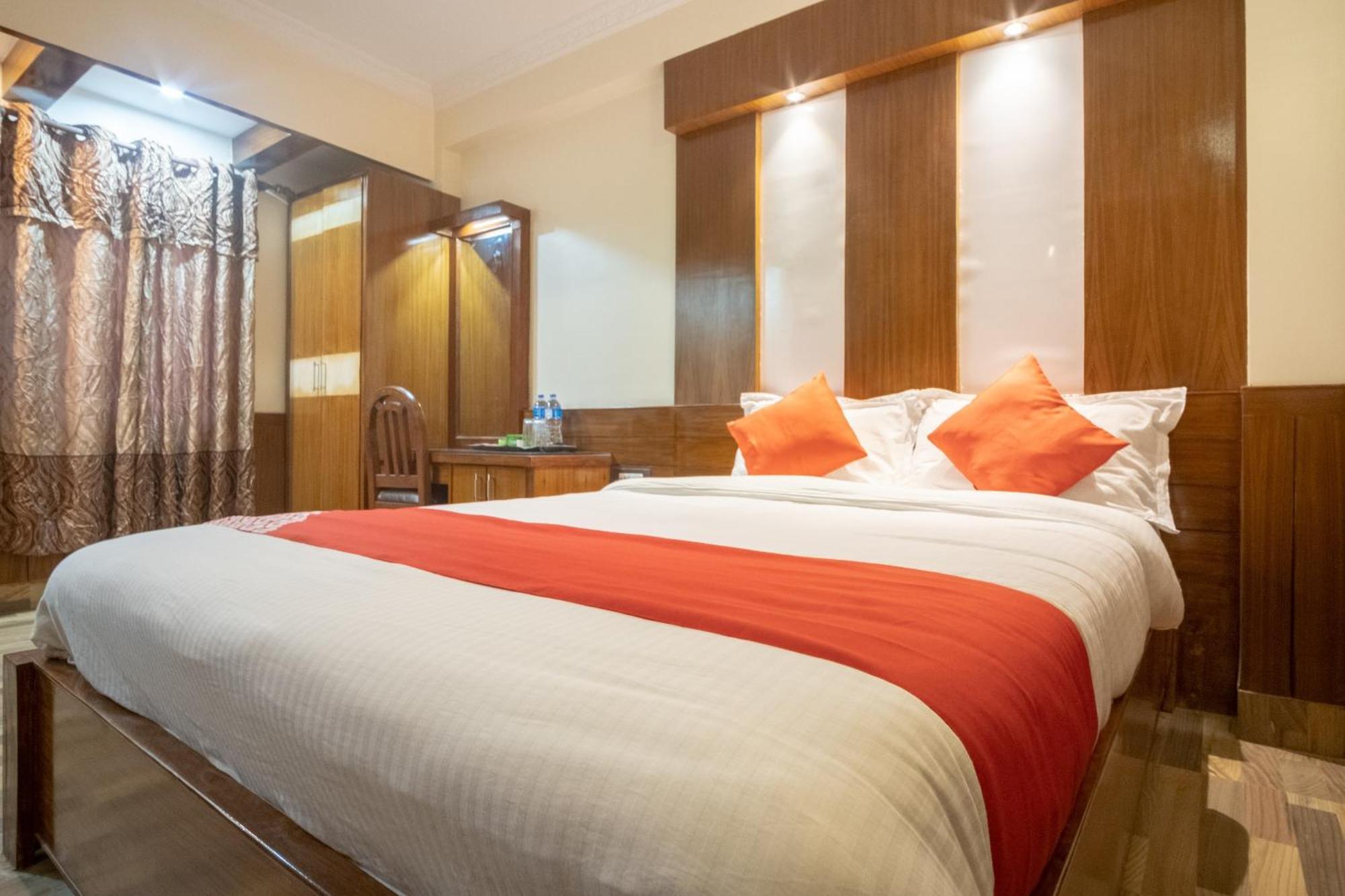 Oyo 304 Hotel Manama Balaju المظهر الخارجي الصورة